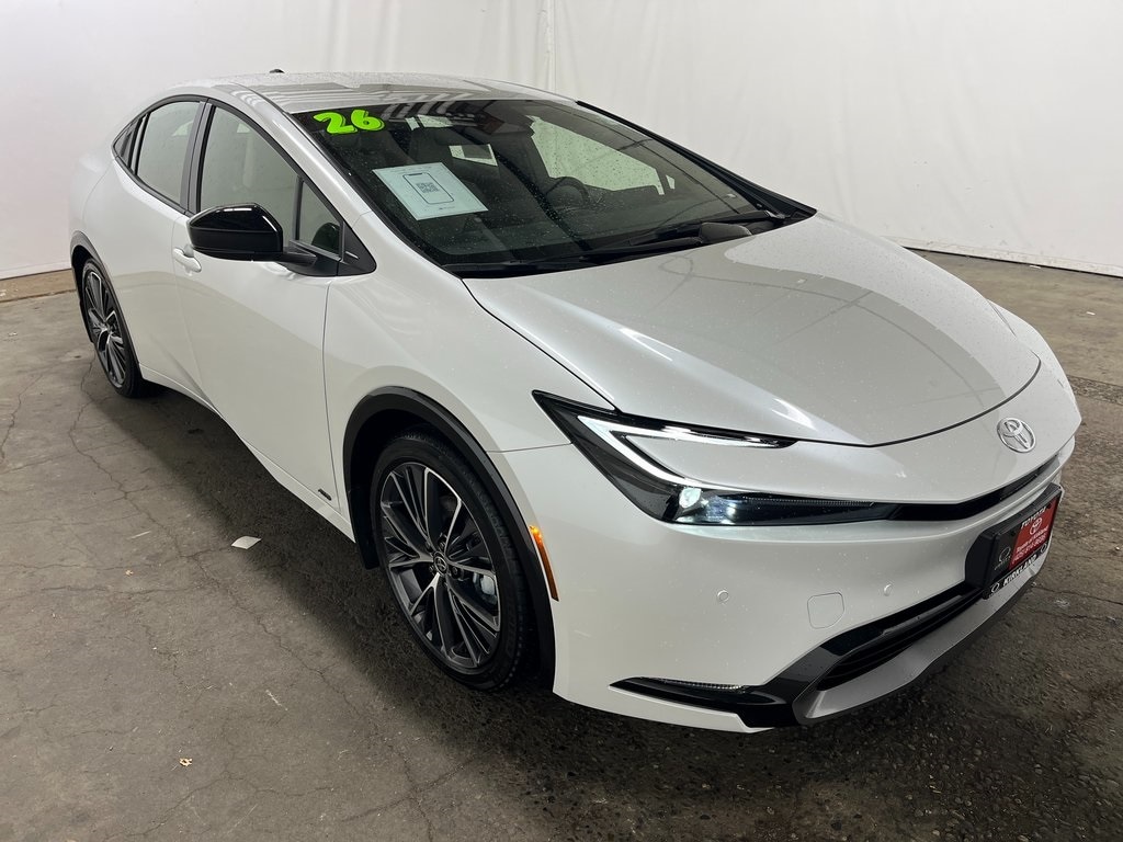 2026 Toyota Prius XLE's photo