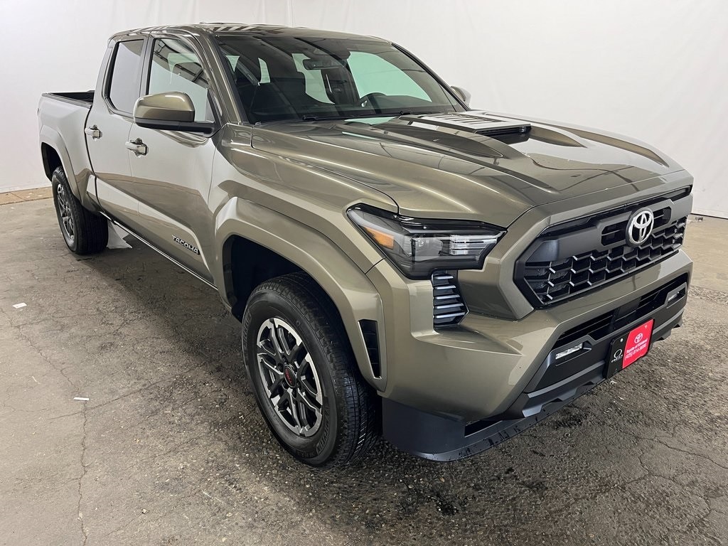 2025 Toyota Tacoma TRD Sport's photo