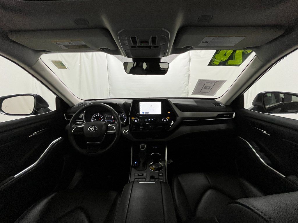 2024 Toyota Highlander XLE - Photo 15