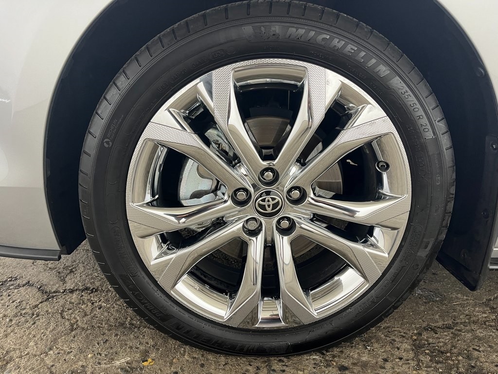 Certified 2024 Toyota Sienna Platinum Minivan/Van