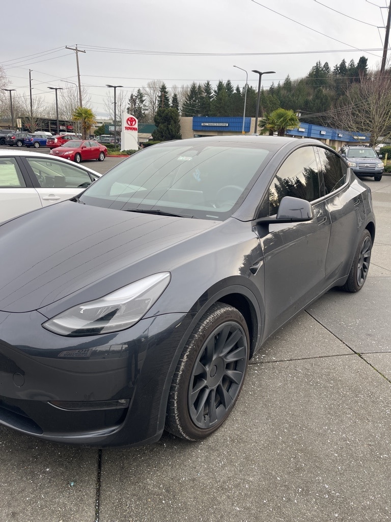 2024 Tesla Model Y Long Range's photo