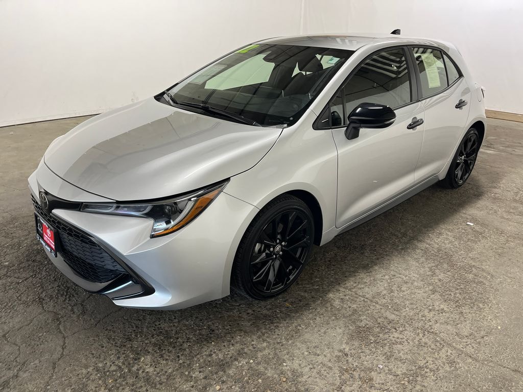 Certified 2022 Toyota Corolla Hatchback SE Nightshade Edition Hatchback