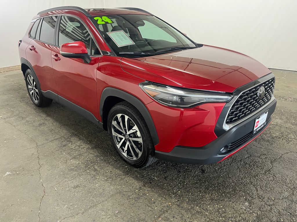 2024 Toyota Corolla Cross XLE AWD's photo