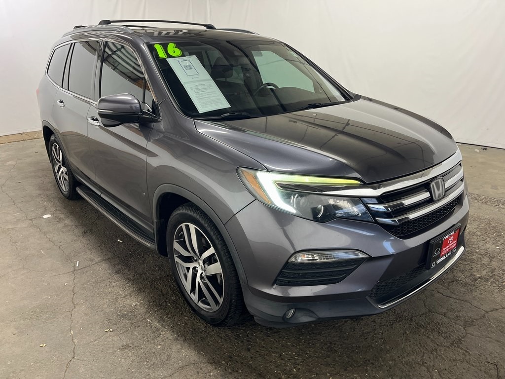2016 Honda Pilot Touring's photo