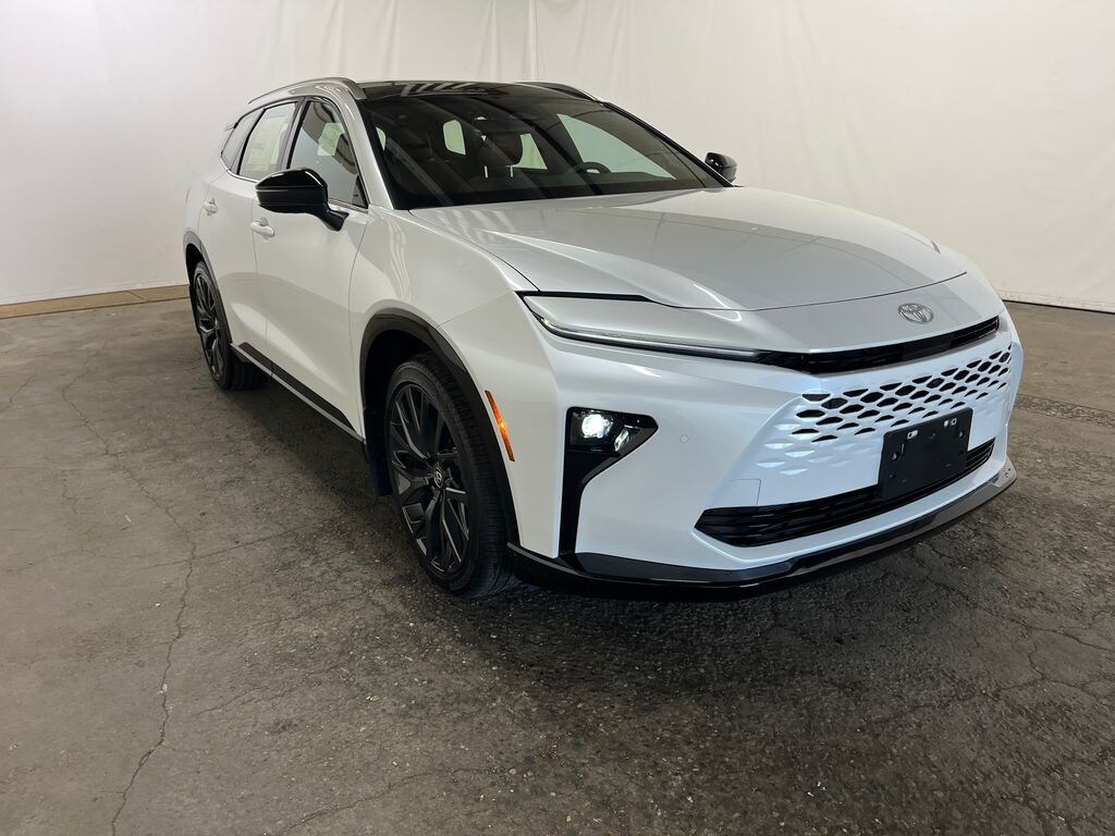 New 2026 Toyota Crown Signia Limited LIMITED