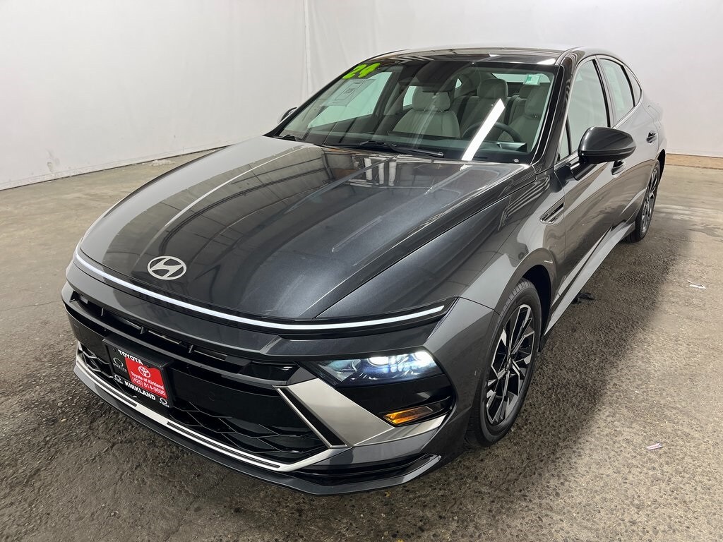 2024 Hyundai Sonata SEL photo 3