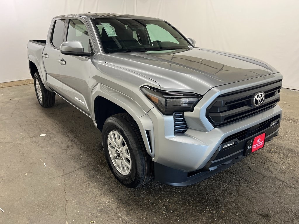 2026 Toyota Tacoma SR5's photo