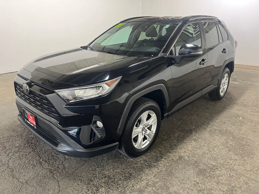 Used 2021 Toyota RAV4 XLE SUV