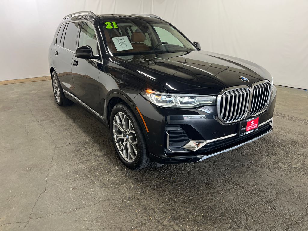 2021 BMW X7 xDrive40i's photo