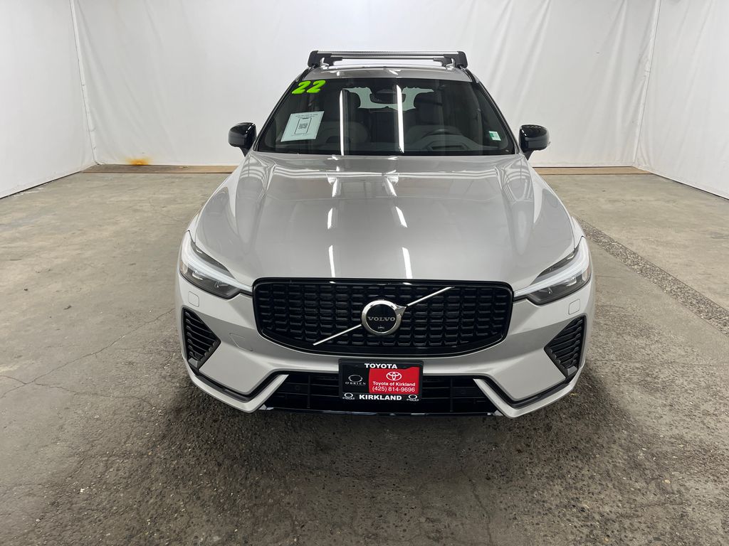 Used 2022 Volvo XC60 R-Design with VIN YV4H60DM3N1044930 for sale in Kirkland, WA