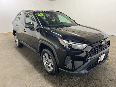2025 Toyota RAV4 Hybrid XLE SUV