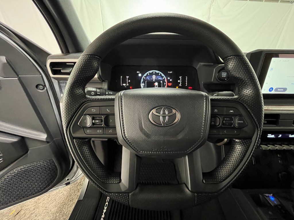 2026 Toyota Tacoma SR5 - Photo 16
