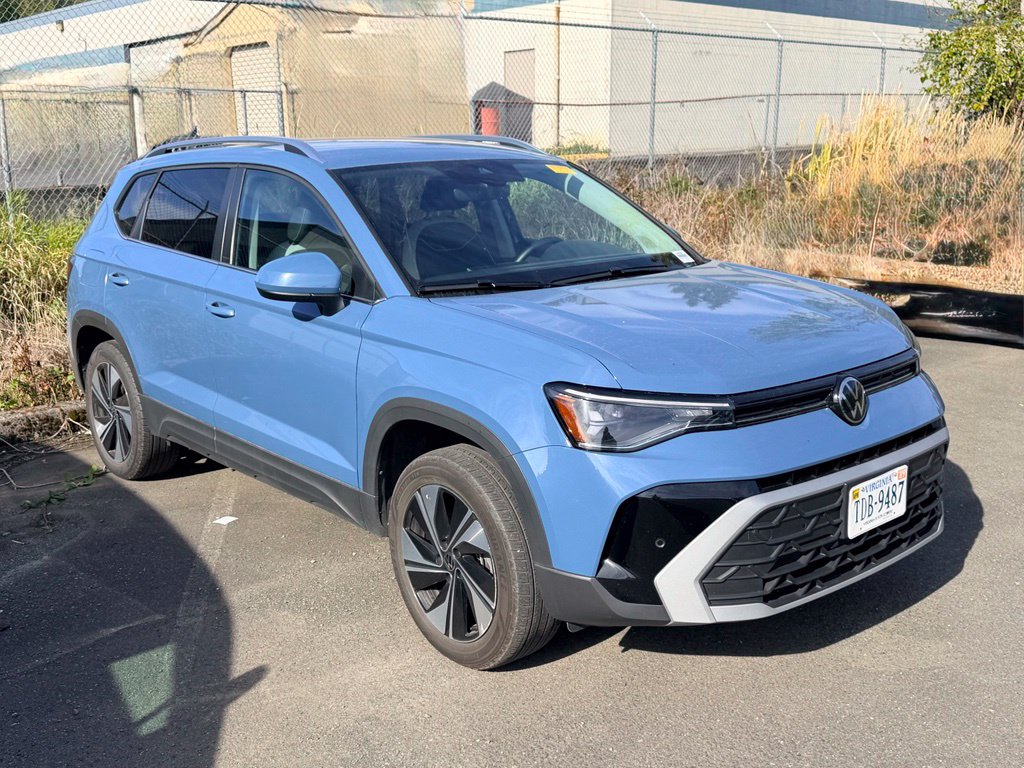 2025 Volkswagen Taos SE