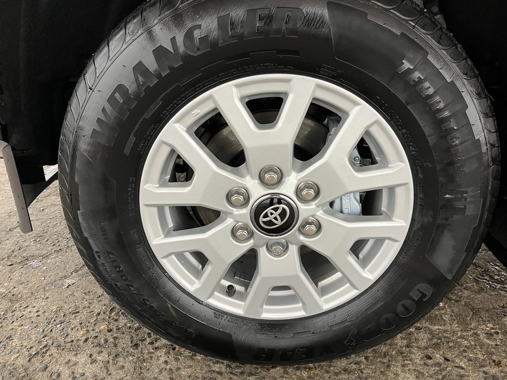 New 2026 Toyota Tacoma SR5 4X4 DOUBLE CAB