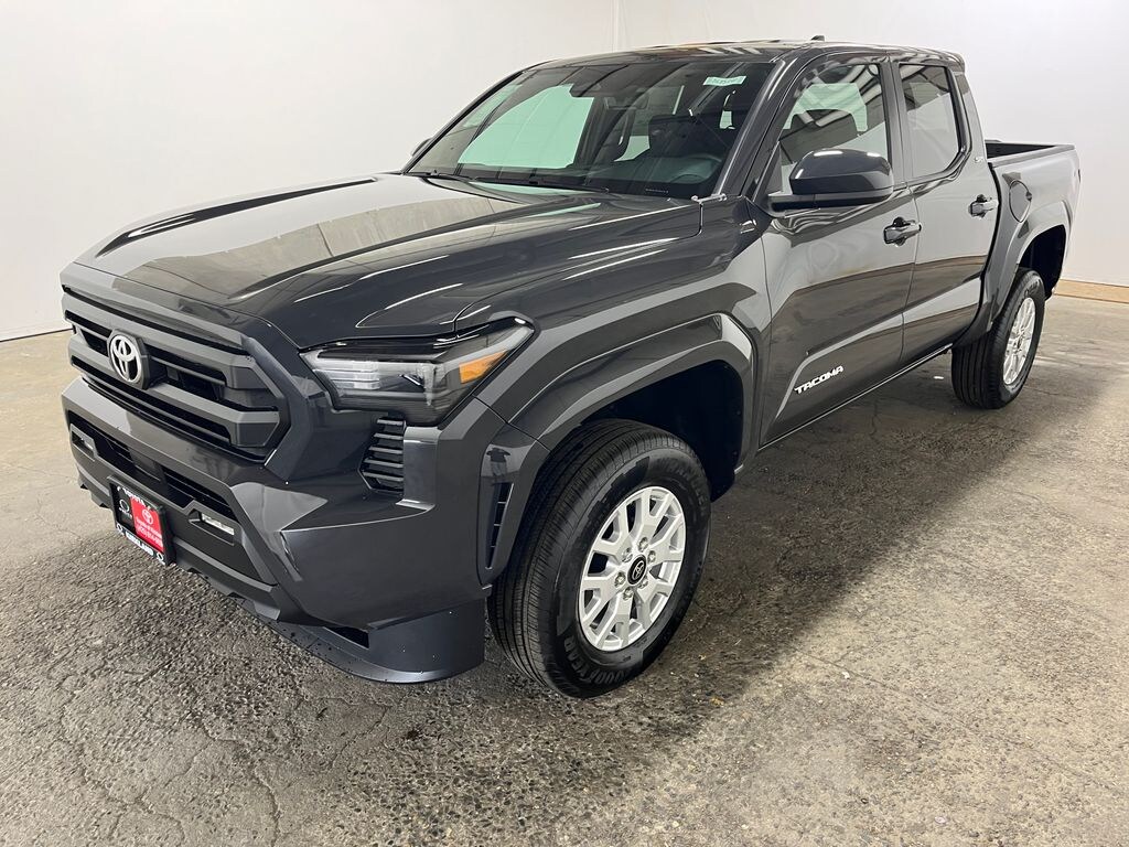 New 2026 Toyota Tacoma SR5 4X4 DOUBLE CAB
