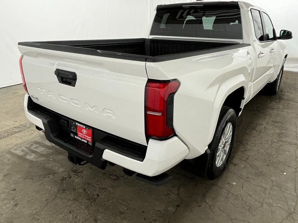 2026 Toyota Tacoma SR5 - Photo 8