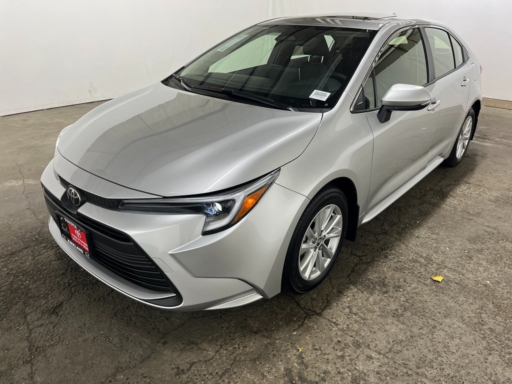 New 2026 Toyota Corolla Hybrid XLE XLE SEDAN