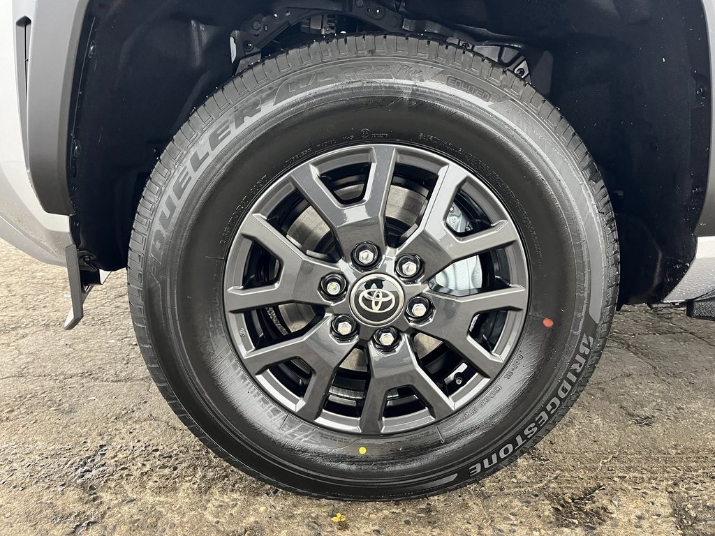 New 2025 Toyota 4Runner SR5 4WD SR5