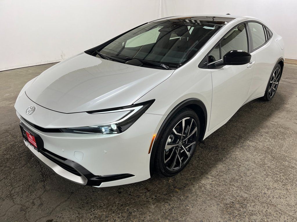 New 2026 Toyota Prius Plug-in Hybrid XSE PLUG-IN HYBRID