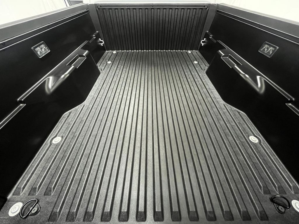 2026 Toyota Tacoma SR5 - Photo 20