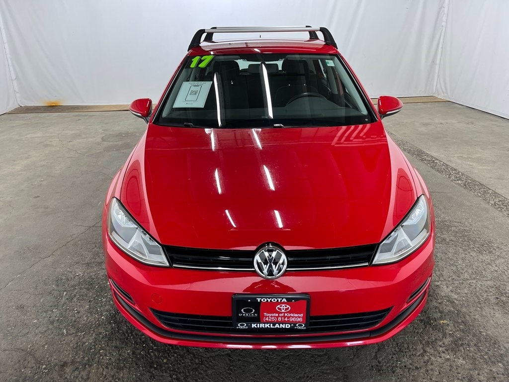 Used 2017 Volkswagen Golf TSI S 4 Door Hatchback