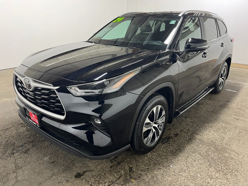 Certified 2024 Toyota Highlander XLE SUV