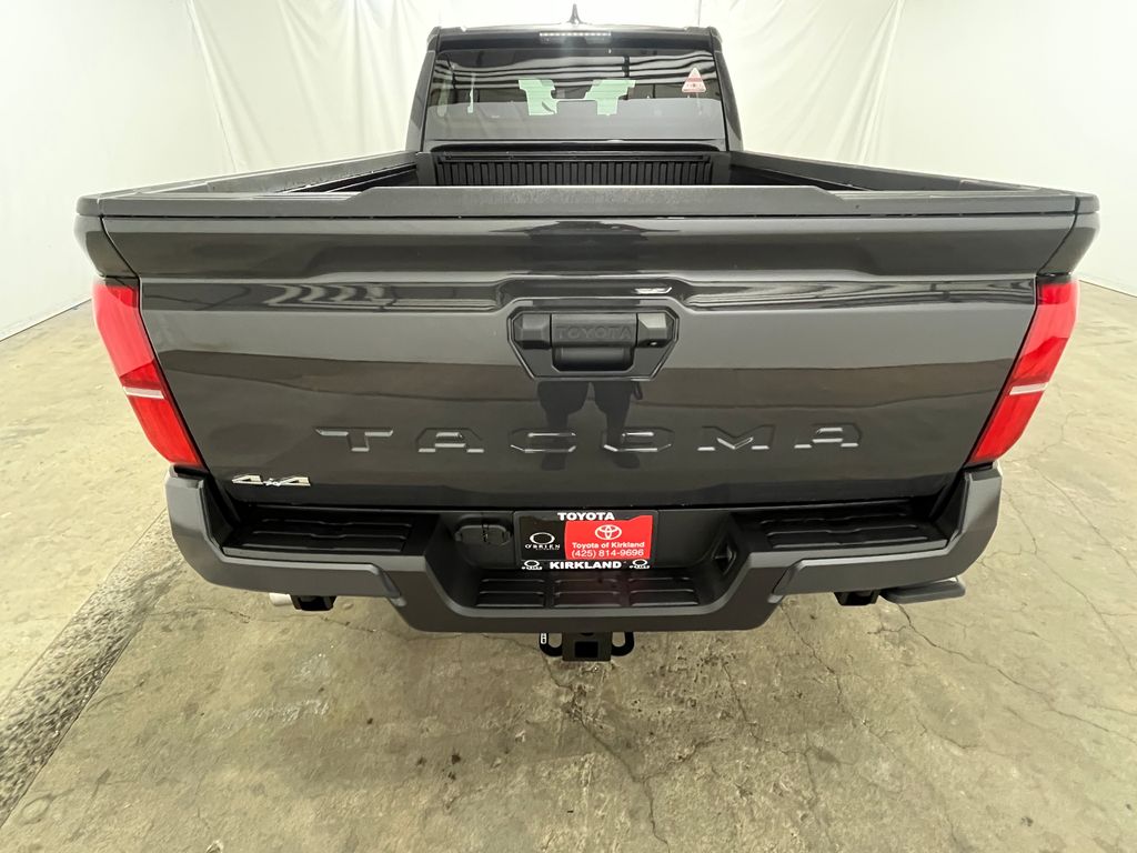 2026 Toyota Tacoma SR5 - Photo 7