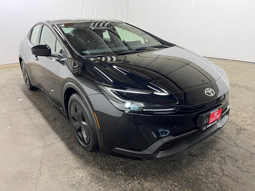 2026 Toyota Prius LE's photo