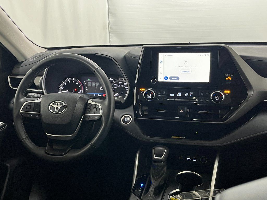 2024 Toyota Highlander XLE - Photo 14