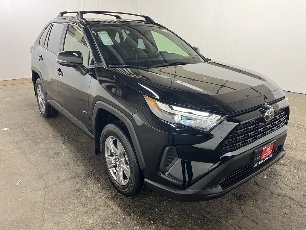 New 2025 Toyota RAV4 XLE XLE AWD SUV