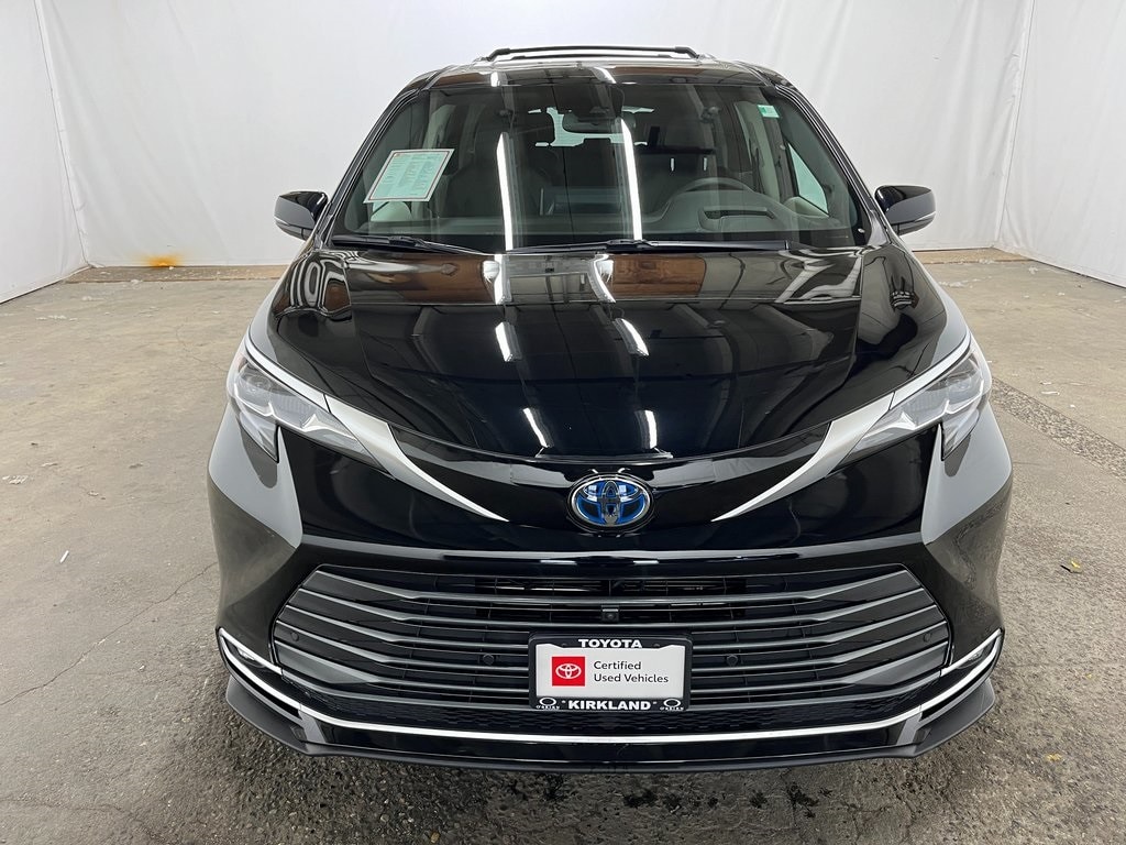 Certified 2024 Toyota Sienna Platinum Minivan/Van