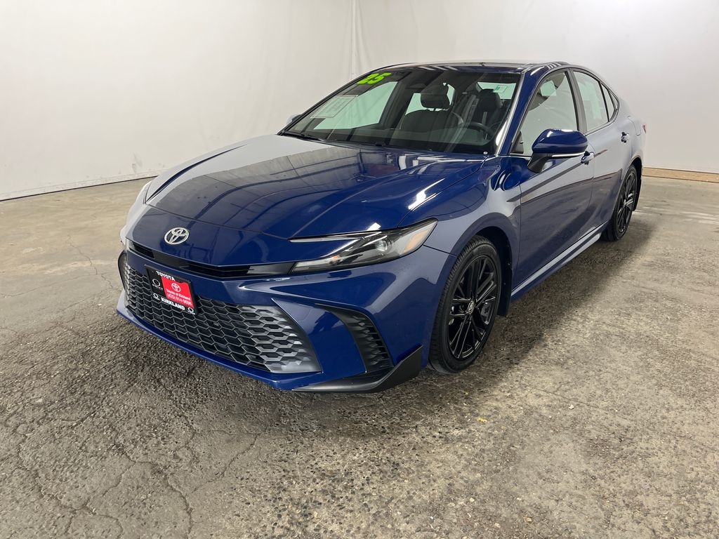 Certified 2025 Toyota Camry SE Sedan