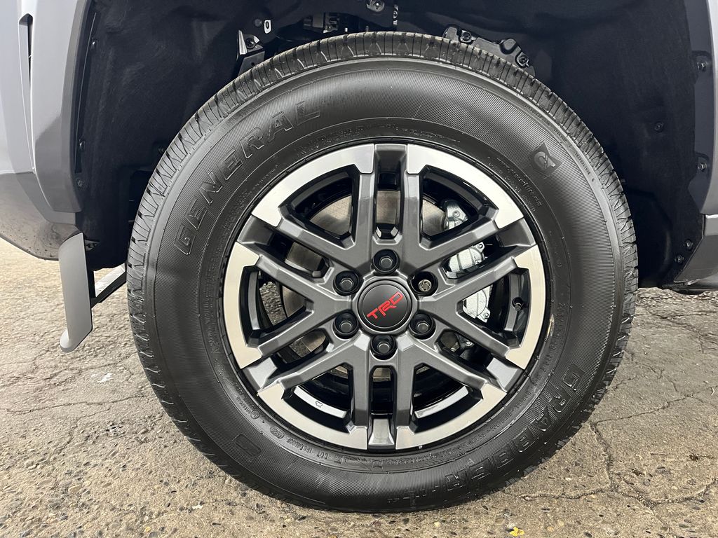 2026 Toyota Tacoma TRD Sport - Photo 4