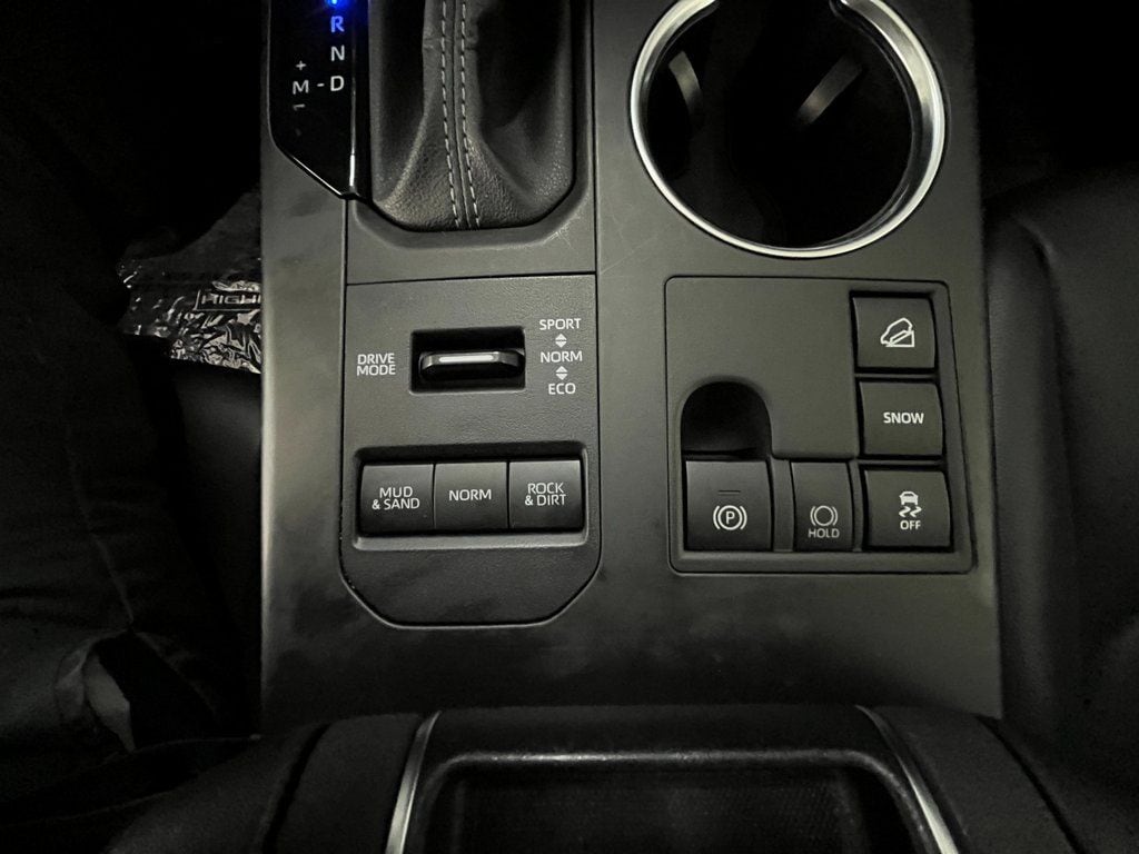 2024 Toyota Highlander XLE - Photo 20