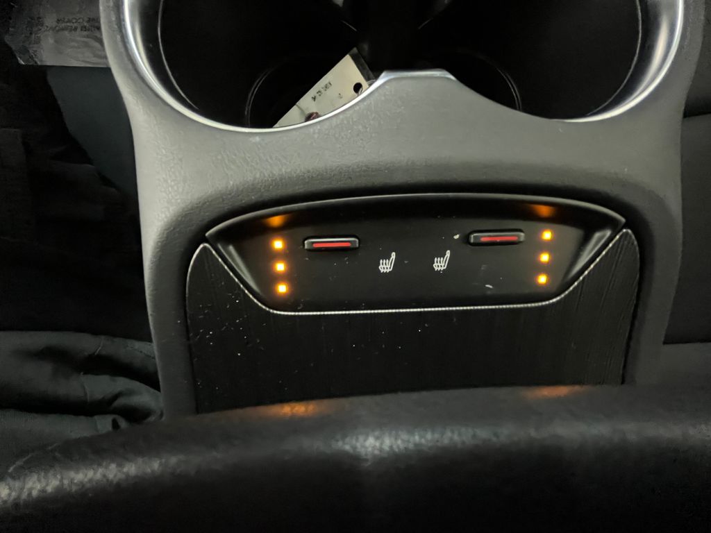 2024 Toyota Venza Nightshade - Photo 20