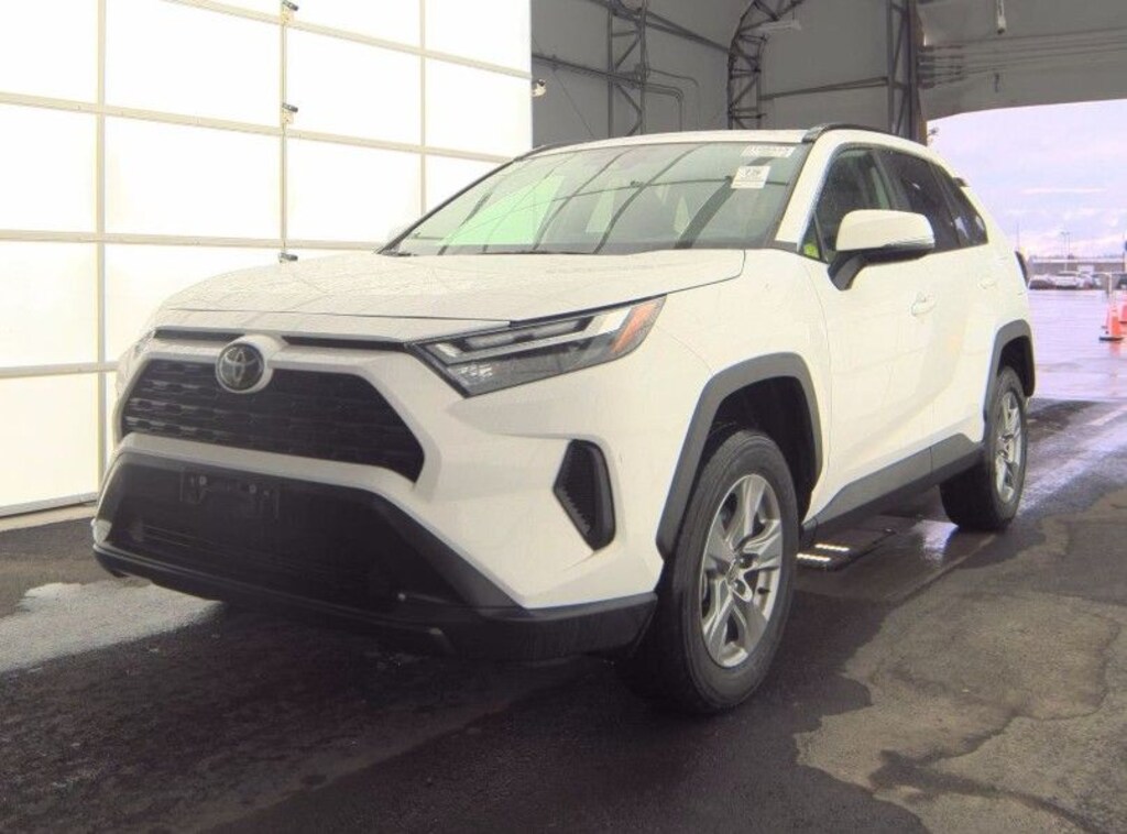 Used 2024 Toyota RAV4 XLE SUV
