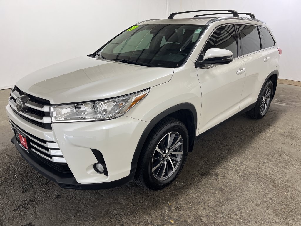 Used 2019 Toyota Highlander XLE SUV