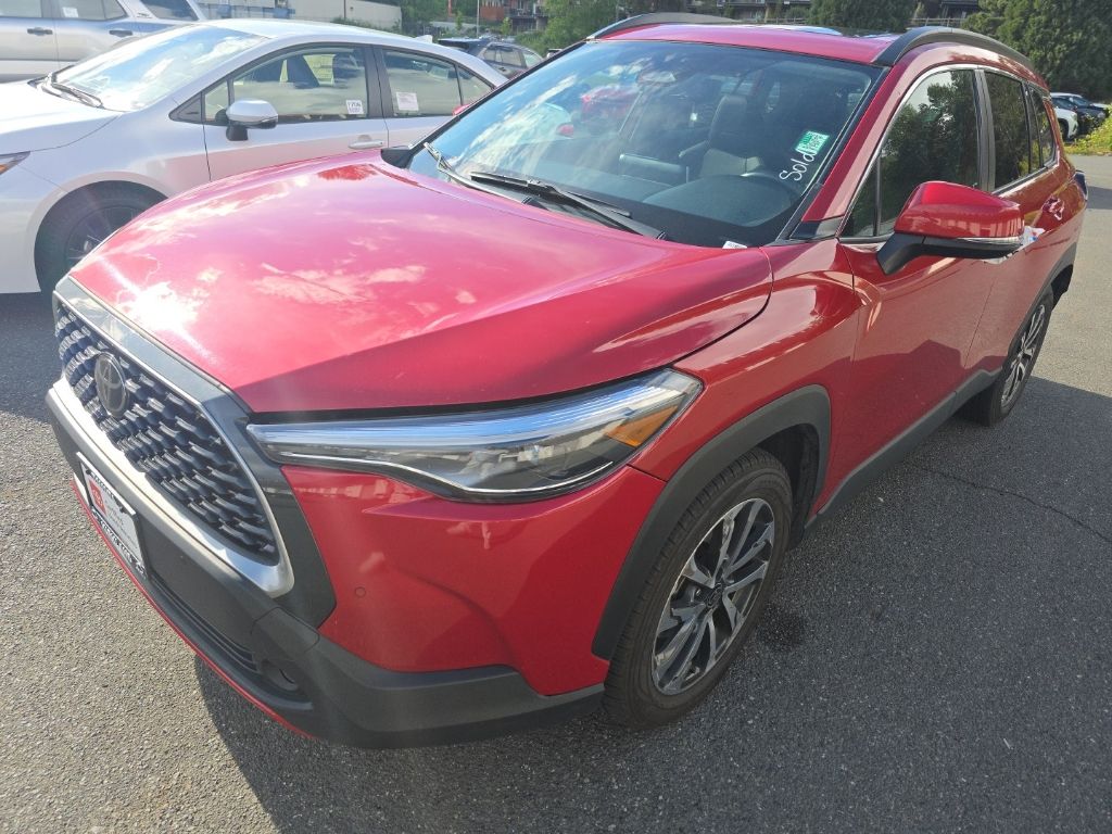 2024 Toyota Corolla Cross XLE AWD's photo