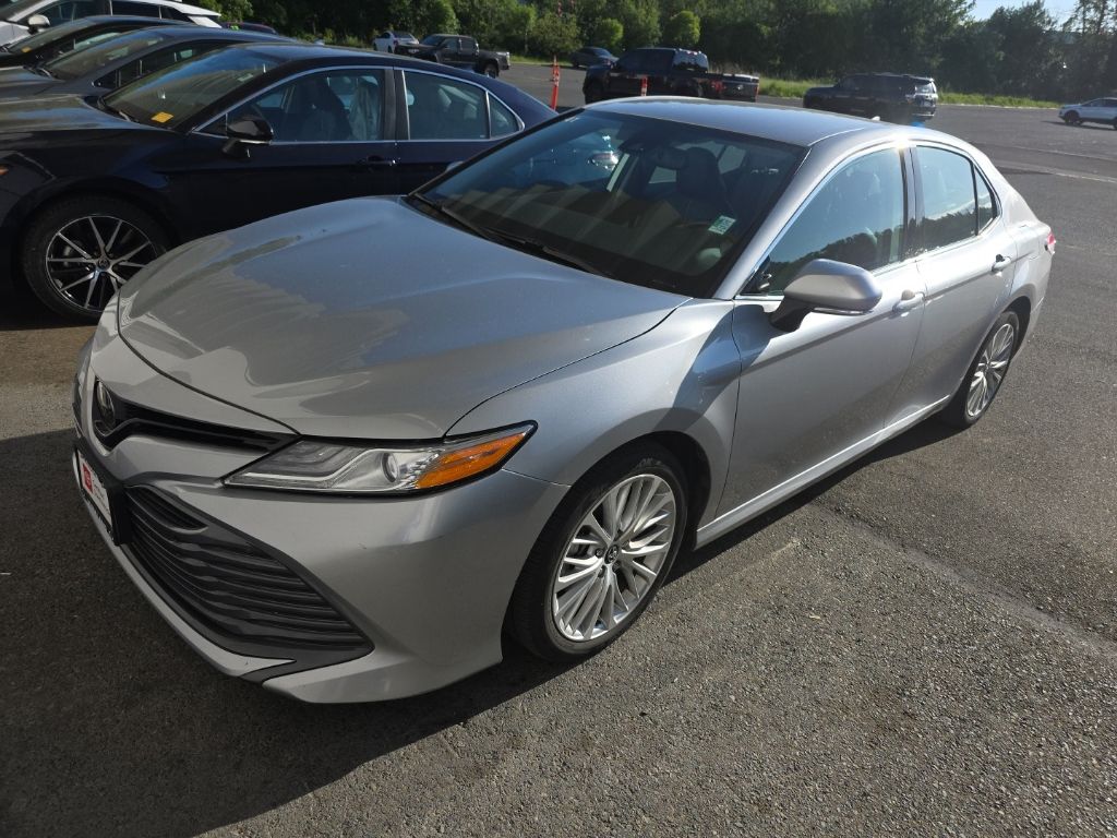 2020 Toyota Camry 2.5 Auto XLE's photo