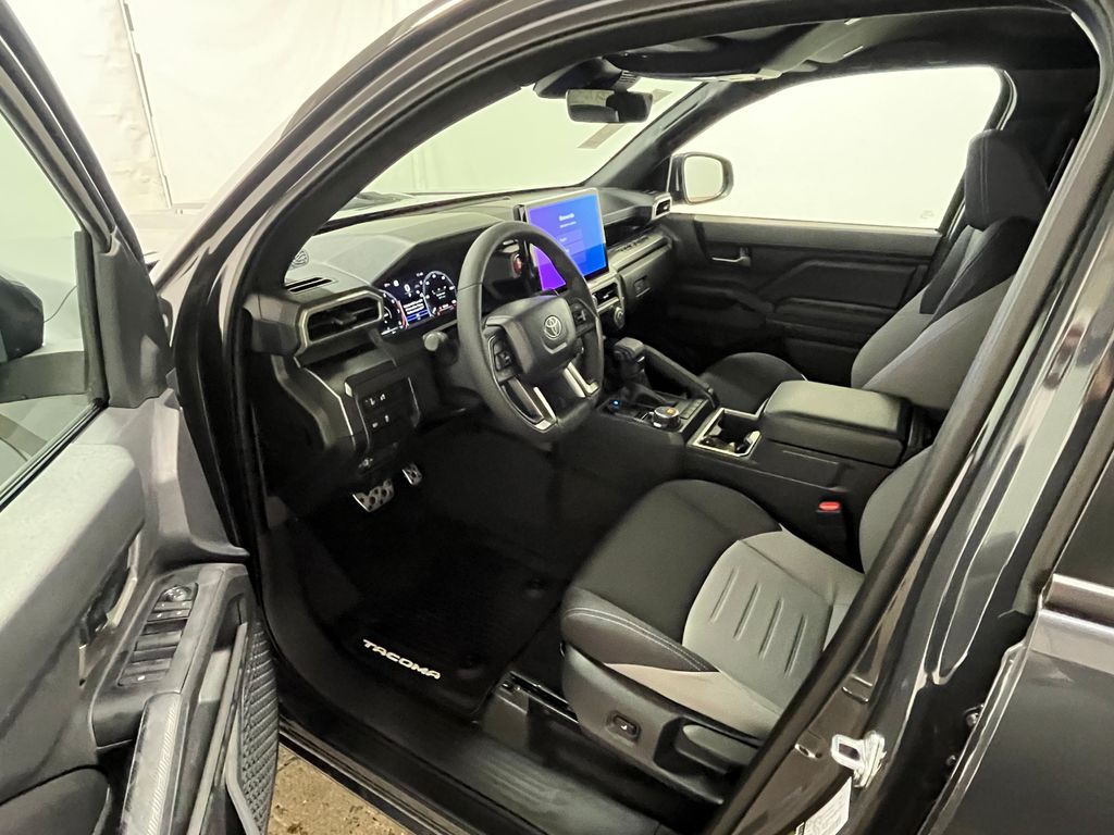 2026 Toyota Tacoma TRD Sport - Photo 10