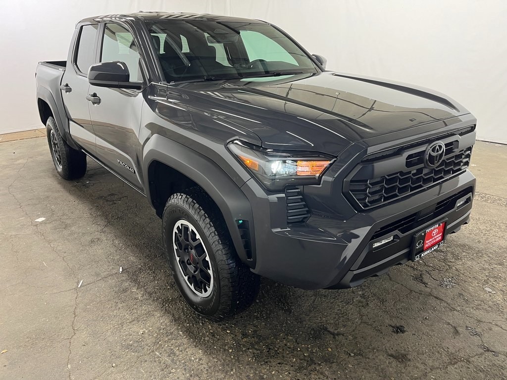 2026 Toyota Tacoma TRD Sport's photo