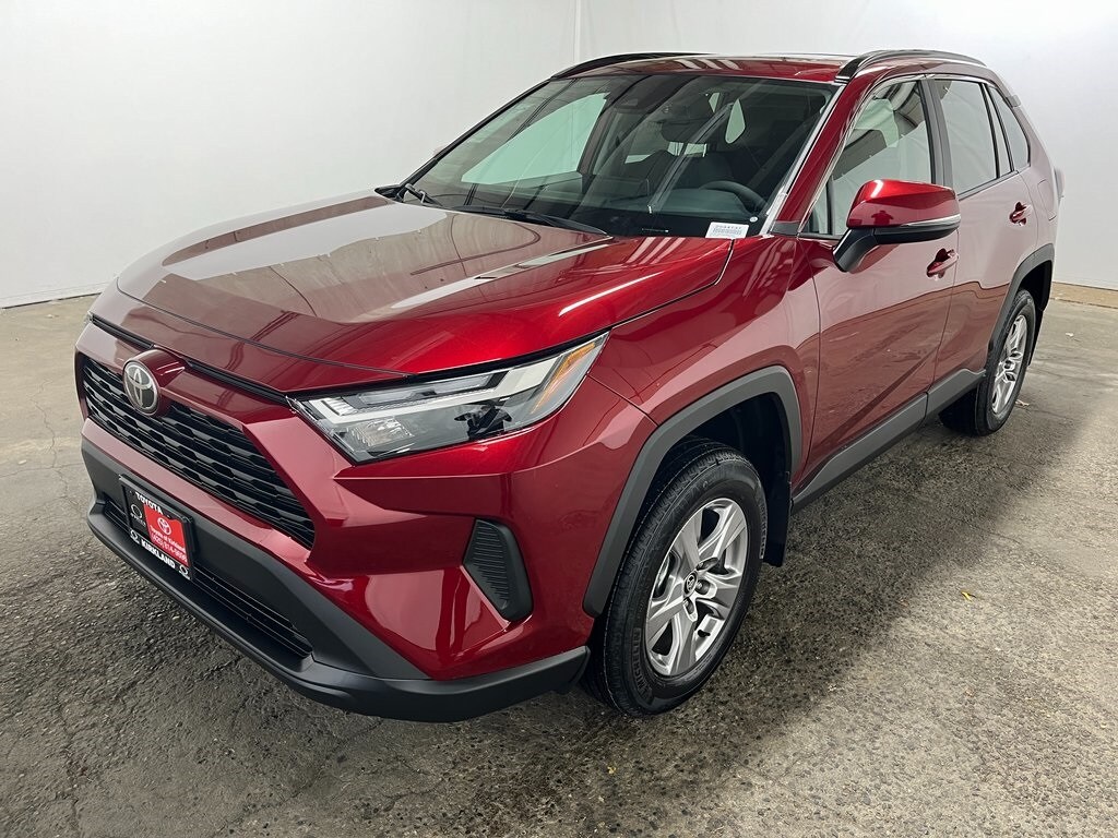 New 2025 Toyota RAV4 XLE XLE AWD SUV