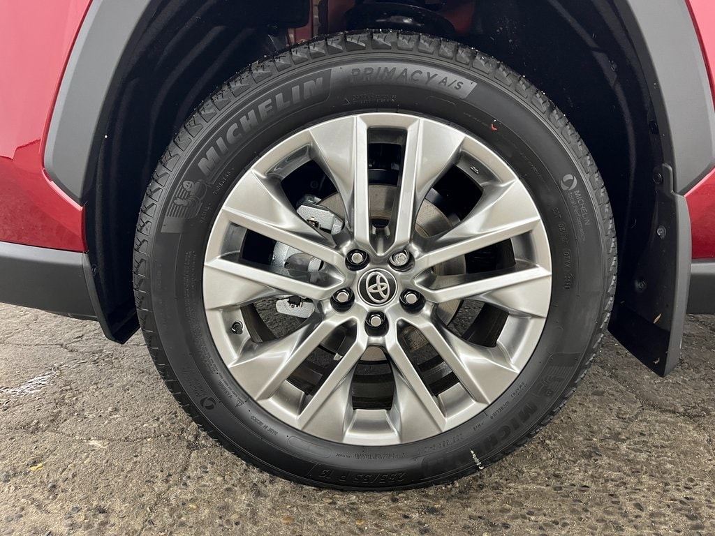 New 2025 Toyota RAV4 XLE Premium XLE PREM AWD SUV