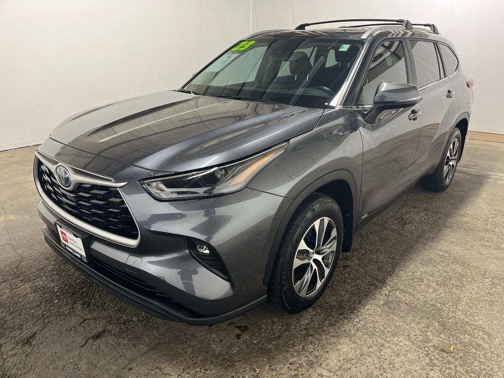 Certified 2023 Toyota Highlander Hybrid XLE SUV