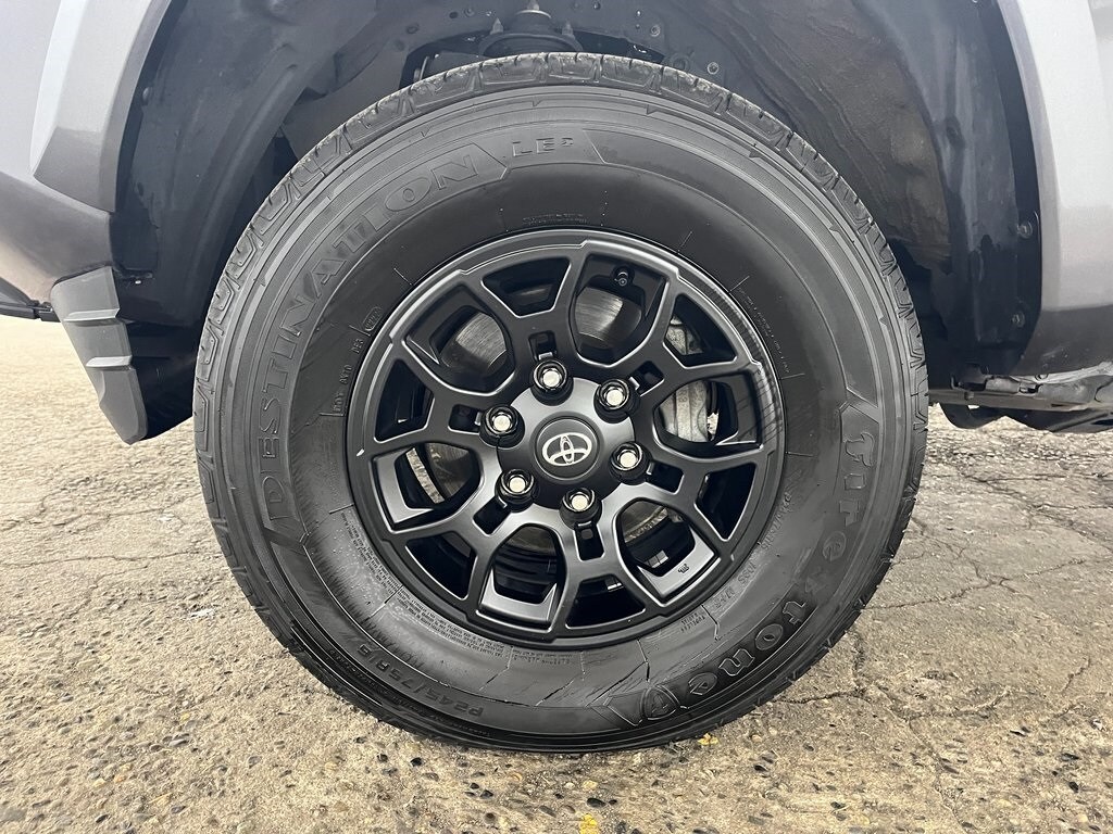 2022 Toyota Tacoma SR5 photo 4