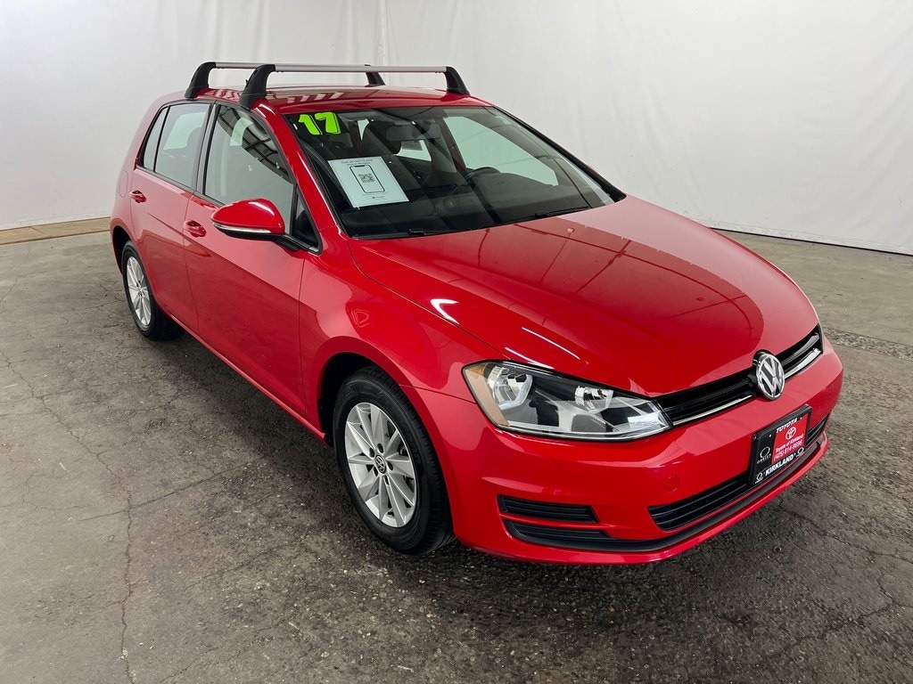 Used 2017 Volkswagen Golf TSI S 4 Door Hatchback