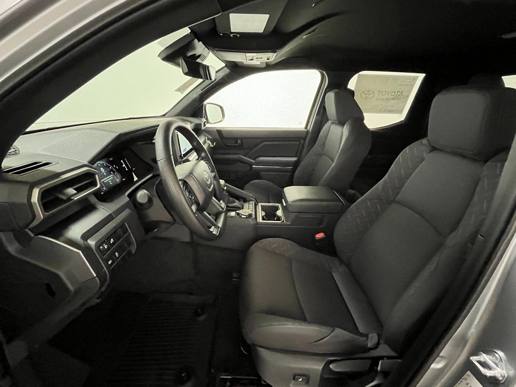 2026 Toyota Tacoma SR5 - Photo 11
