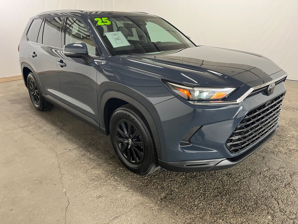 2025 Toyota Grand Highlander XLE AWD's photo