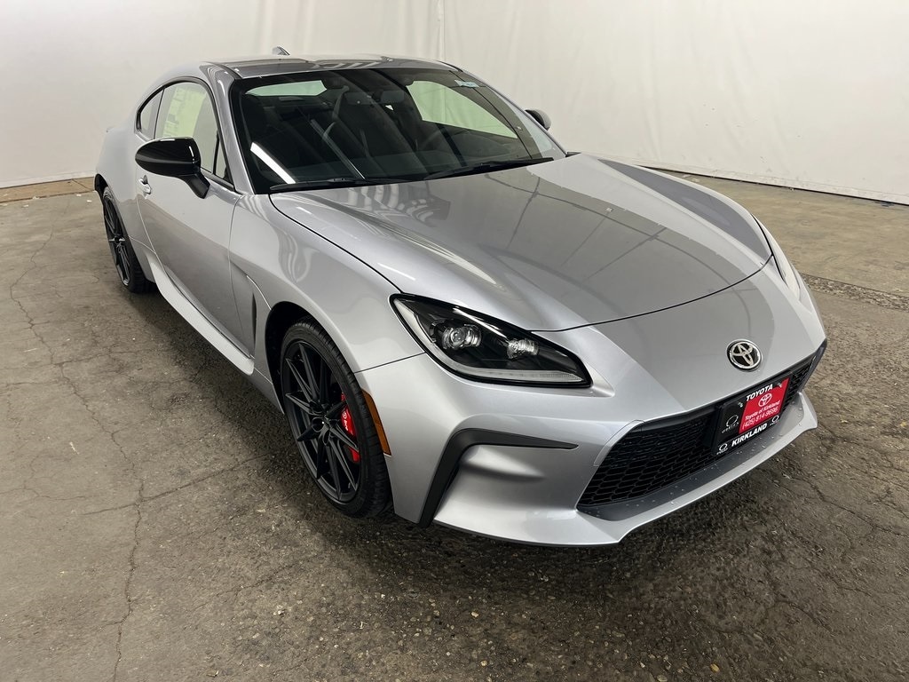 New 2025 Toyota GR86 Premium MT 2+2 COUPE 6 SPD M/T