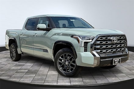 2026 Toyota Tundra Platinum PLATINUM CREWMAX 5.5 2026 Toyota Tundra Platinum PLATINUM CREWMAX 5.5